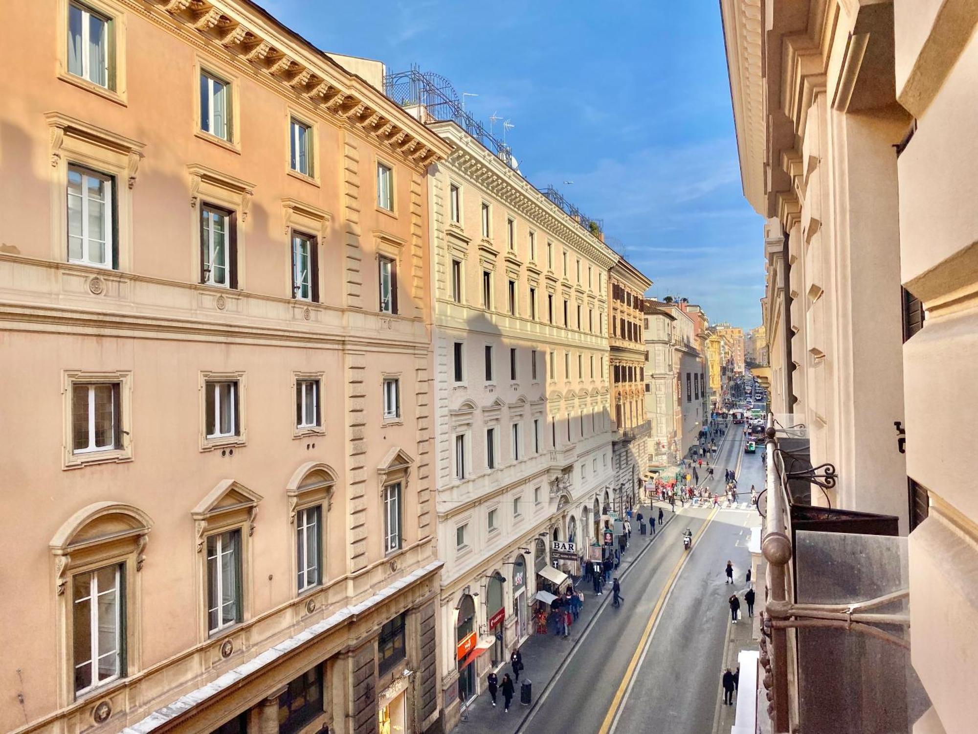 Arcasuite Tritone Luxury Рим Экстерьер фото